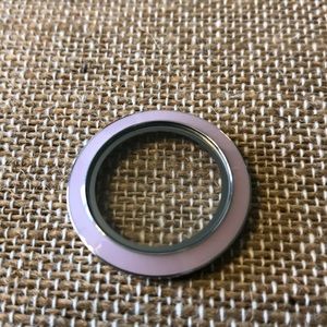 Twist face for living locket